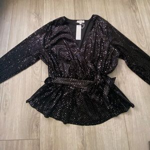 NWT 1X Gilli Velvet sequin top- faux wrap top
